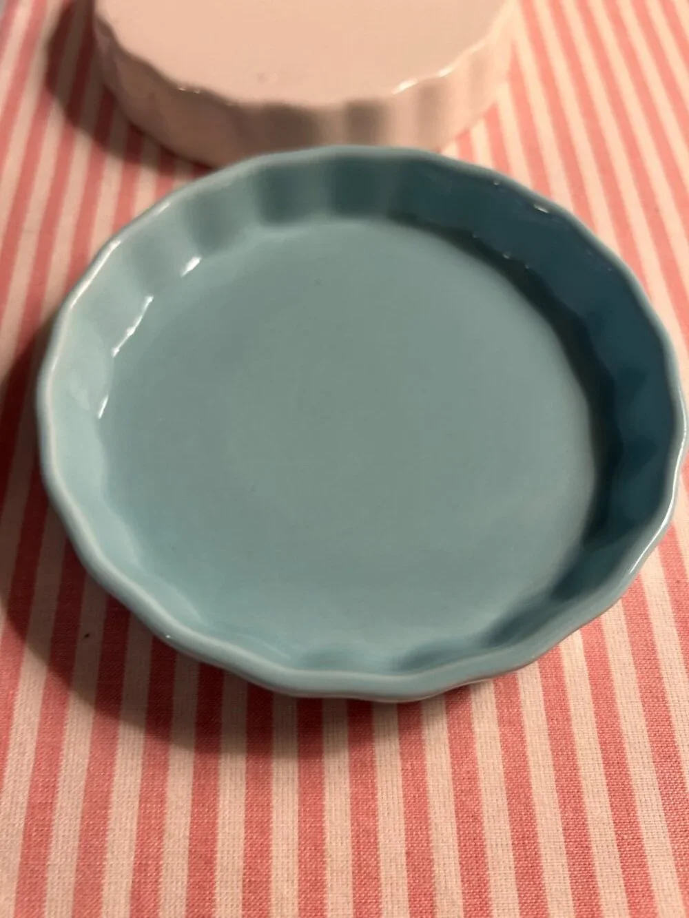 Set of Sweese 4 Porcelain Round Ramekins Baking 6 Ounce Creme Brulee Dishes